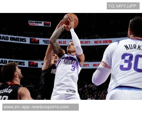 乔治半场表现出色8投4中贡献12分2篮板1抢断正负值高达12